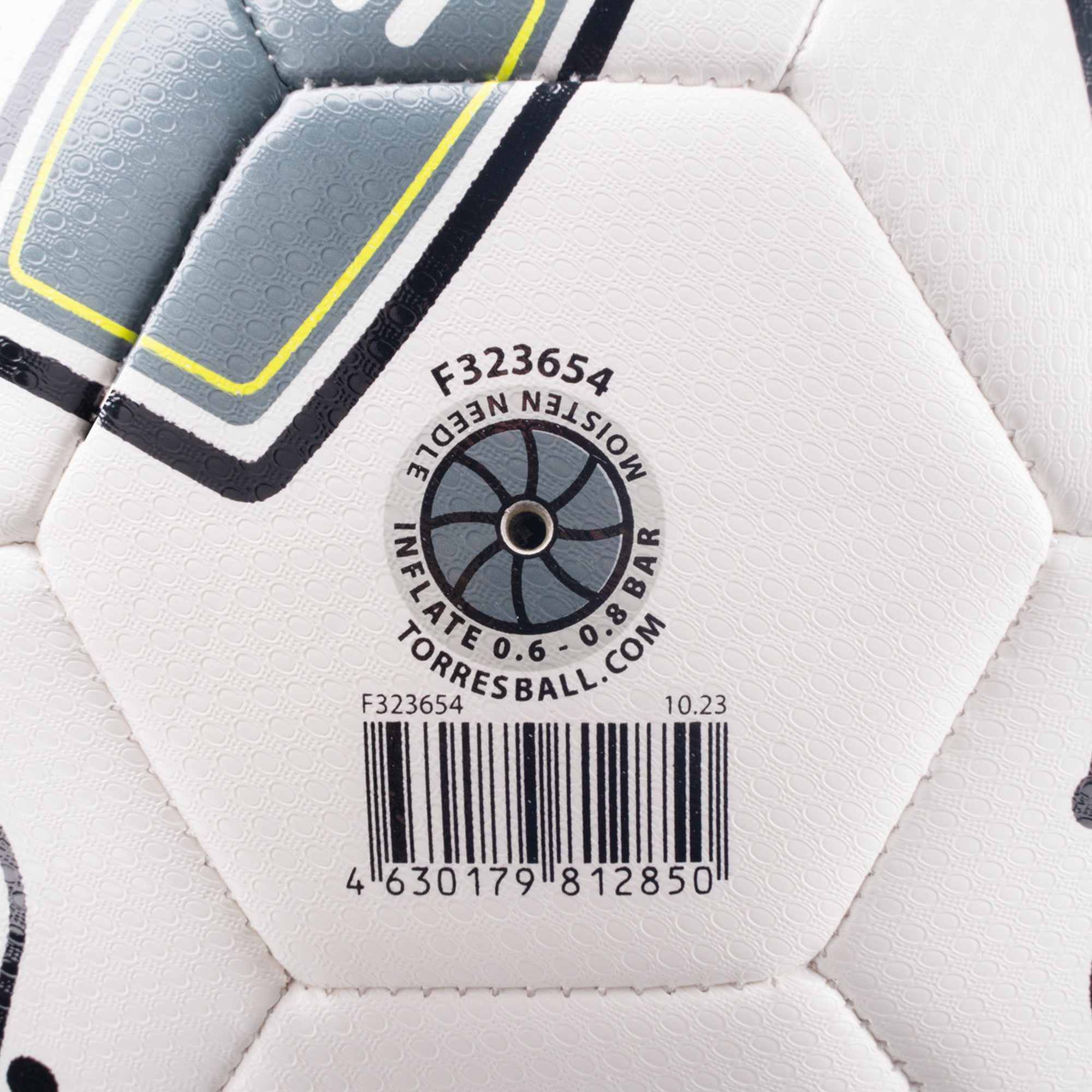 Мяч футбольный Torres BM 300 F323654 р.4 2000_2000